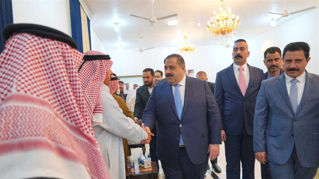 لبحث القضايا العامة.. السامرائي يزور مضيف شيخ قبيلة البو چليب في الأنبار