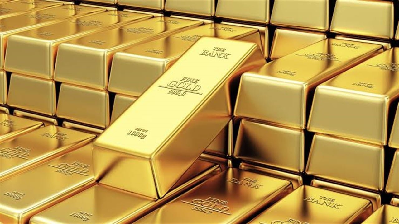 قبل القرار الحاسم.. الذهب يتراجع عالميا